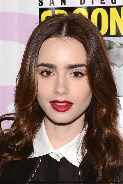 Lily Collins .
